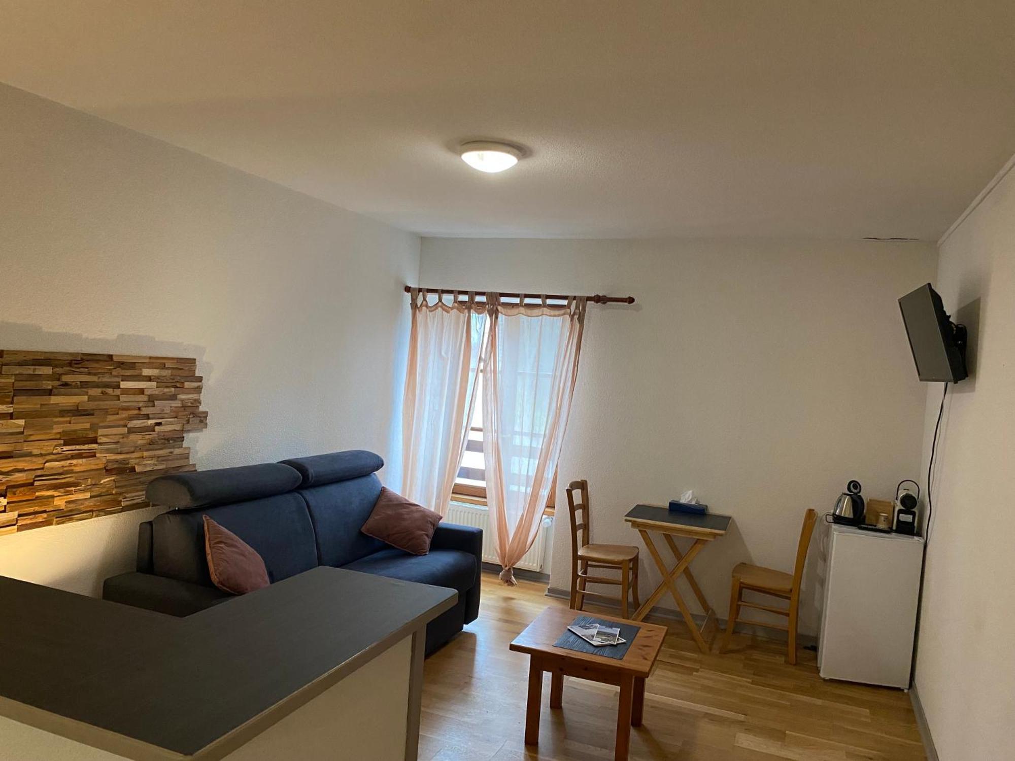 Gite - Auberge Du Midi Saint-Antoine  Экстерьер фото